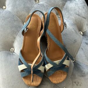 White Mountain Size 7 heeled Sandals